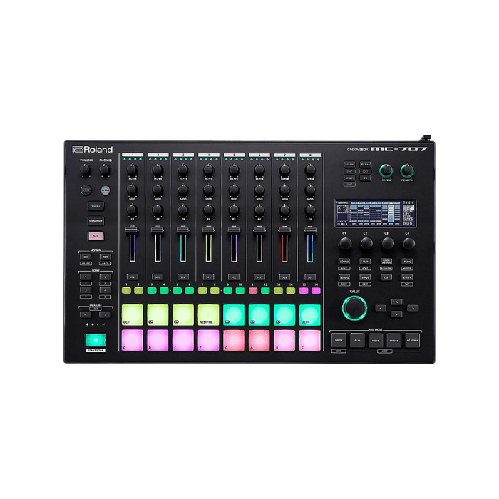 Roland MC-707 Groovebox 2019